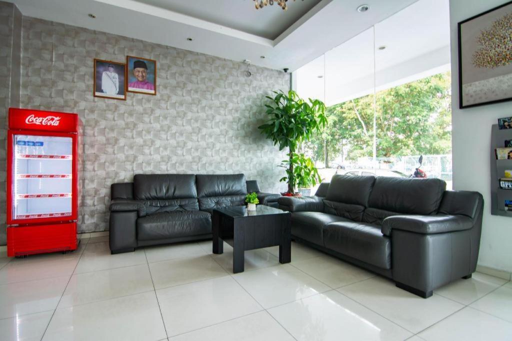 Hotel Zamburger Plaza Mahkota Malacca Extérieur photo